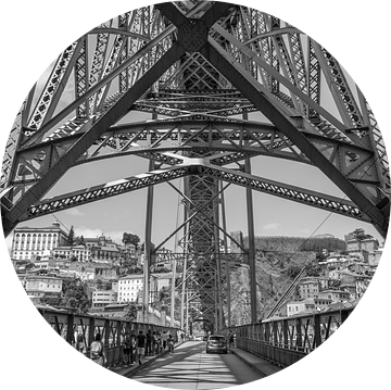 Brug Porto, Ponte Luís I (van 1886) over Douro in Porto Portugal van Sander Tempel