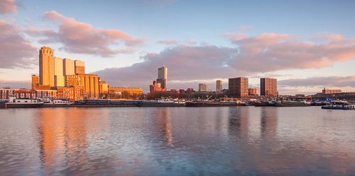 Panorama Maashaven Rotterdam von Ilya Korzelius