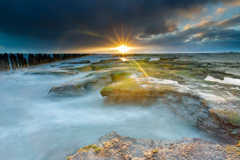 Lever de soleil à Moddergat à marée haute sur Anja Brouwer Fotografie