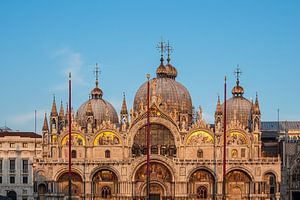 Blick auf den Markusdom in Venedig