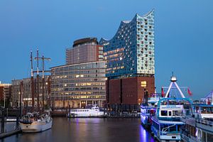Hamburger Hafen und Elbphilharmonie