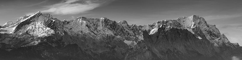 Zugspitze Panorama Zwart & Wit van Andreas Müller