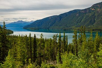 Lake Muncho in Canada by Roland Brack
