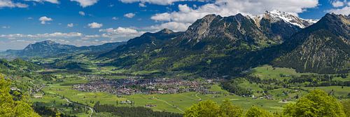 Bergpanorama van Oberstdorf in de Oberallgäu vanuit het zuidwesten