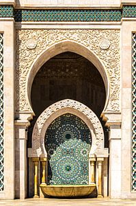 Brunnen mit Mosaik Hassan-II.-Moschee in Casablanca