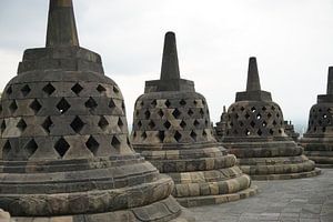 Borobudur am Morgen von Amanda Huijbregts