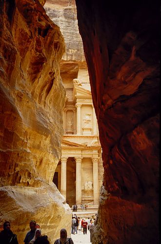 Khazne al-Firaun 2 - Analogue photography!