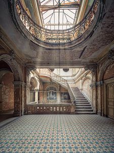 Lost Place - Hall avec escalier - Lieux abandonnés