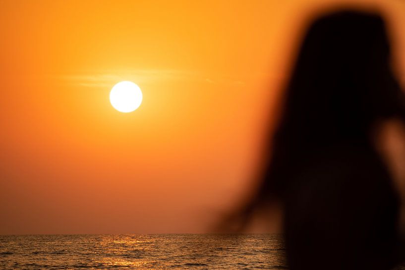 zonsondergang met vrouw van Stefan Havadi-Nagy