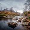 Rivière Etive et montagnes à Glencoe Highlands en Écosse sur Michel Seelen