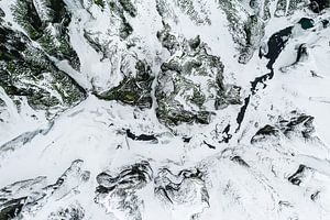 Dronefoto van de Fjadrargljufur kloof  (winter) van Martijn Smeets