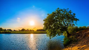 Zonsondergang op de Ems