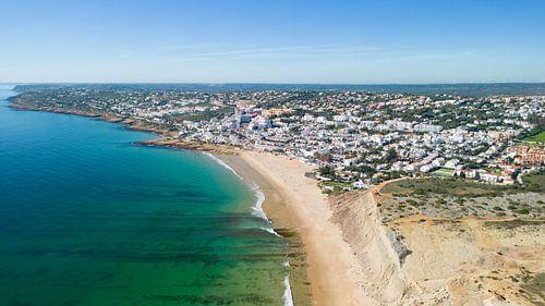Praia da Luz dans la région de l'Algarve au Portugal sur David Gorlitz