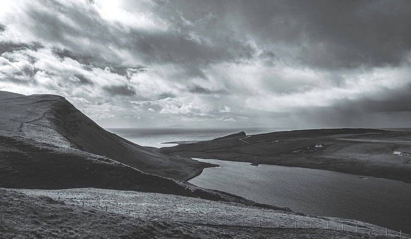 Menschenleere Einsamkeit am Neist Point. Isle of Skye in Großbritannien. Panorama Klippe an den Schottland Highlands! von Jakob Baranowski - Photography - Video - Photoshop