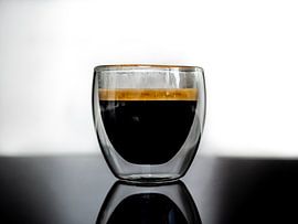 Espresso shot by Stijn Cleynhens