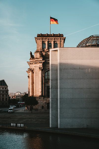 Berlin by Hello Pompoyo