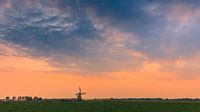 Coucher de soleil près du moulin Koningslaagte, Zuidwolde par Henk Meijer Photography Aperçu