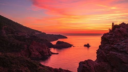 Red sunset on the Cote d Azur | Esterel | Provence