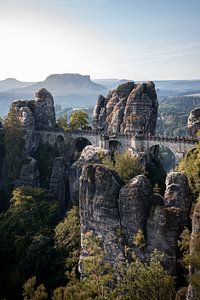 Basteibrücke in der Sächsischen Schweiz von Elles van der Veen