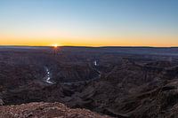 Coucher de soleil dans le canyon de la rivière Fish