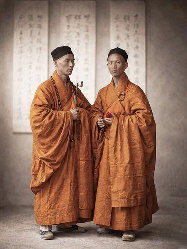 Portret van twee boeddhistische monniken uit China
