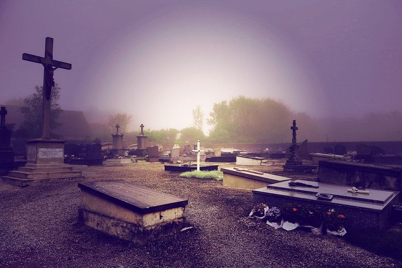 Ghost town France "graveyard" van Thijs GROENHUIS