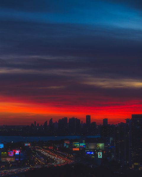 Toronto by Hello Pompoyo