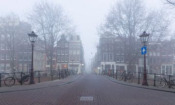 Mist in Amsterdam, Hartenstraat Amsterdam van Maurits van Hout