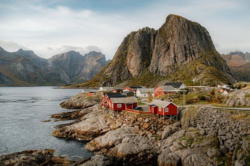 Hamnøy, idyllisch vissersdorp op de Lofoten, Noorwegen