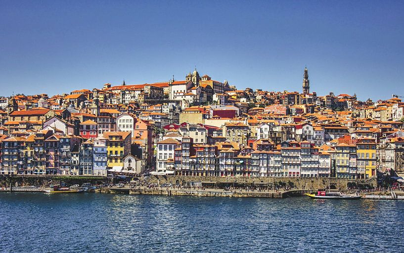 Porto by Hello Pompoyo
