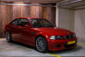 BMW M3 E46 rot von SchraMedia