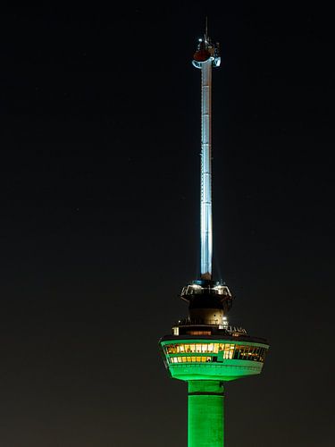 Euromast in Nahaufnahme bei Nacht @ Rotterdam Icons