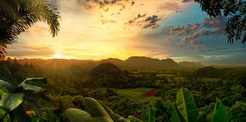 Views over a beautiful Cuban landscape by Arjen Roos
