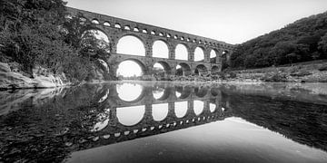 Pont Du Gard black and white by Manfred Voss, Black-White Photography