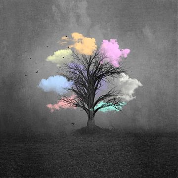 Boom en kleurrijke wolken Fantasie van Dirk Wüstenhagen