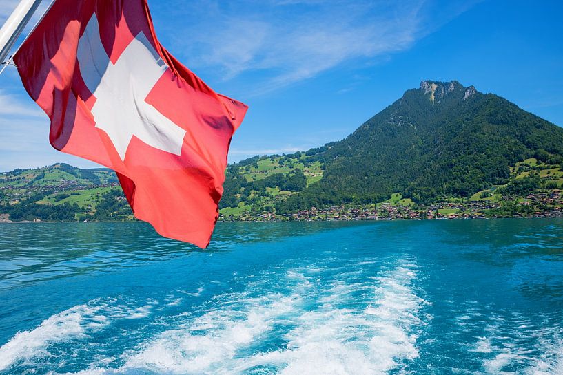 boottocht Thunersee, zwitserse vlag van SusaZoom