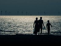 Silhouette Photography Family Seaside Netherlands