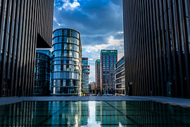Moderne Architektur im Medienhafen Düsseldorf