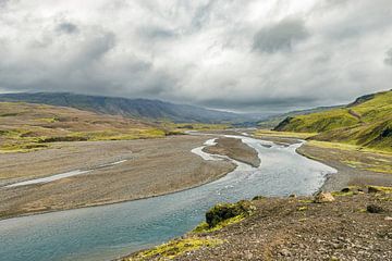 Das Tal des Flusses Fossa in Island im Sommer von Sjoerd van der Wal Fotografie