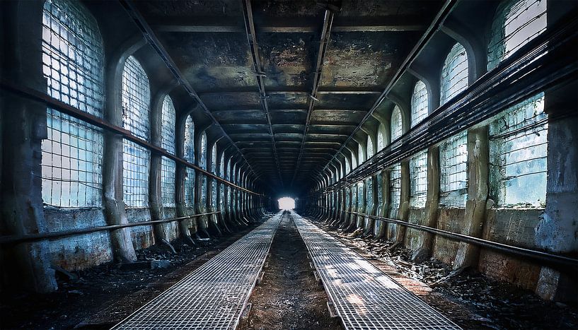 Tunnel avec rayons de soleil par Mustafa Kurnaz