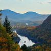 Herfstpracht in Nationaal Park Jacques-Cartier, Canada van Discover Dutch Nature