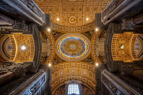 Above Silence – Kirchendecken als Kunstform