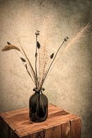 Stilleven: Droog bloemen in een vaasje