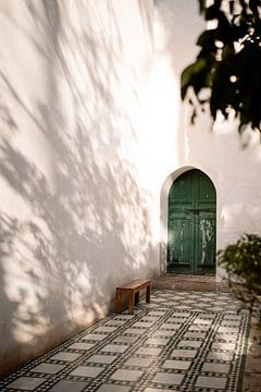 Groene deur Marrakech, Marokko van Meike Molenaar