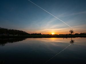 Lever de soleil dans les polders sur Martijn Joosse