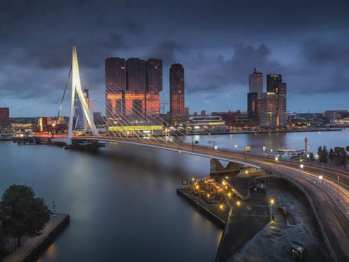 Het blauwe uur in Rotterdam