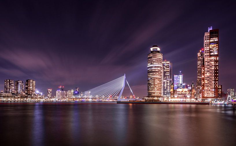 Rotterdam by night by Douwe van Willigen