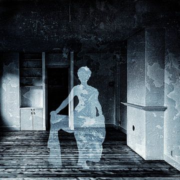 Mata Hari in een donkere kamer van Ruben van Gogh - smartphoneart