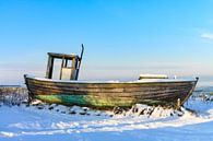Fischerboot in Zingst im Winter van Rico Ködder thumbnail