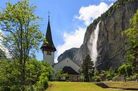 The church and Staubbach waterfall in Lauterbrunnen by Henk Meijer Photography thumbnail